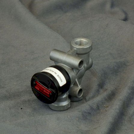 Trailer Release Valve